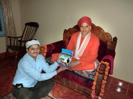 Dr.P.S.Bhadouria with Guru Ji Shri Ravishankar Ji (Rawatpura Sarkar)